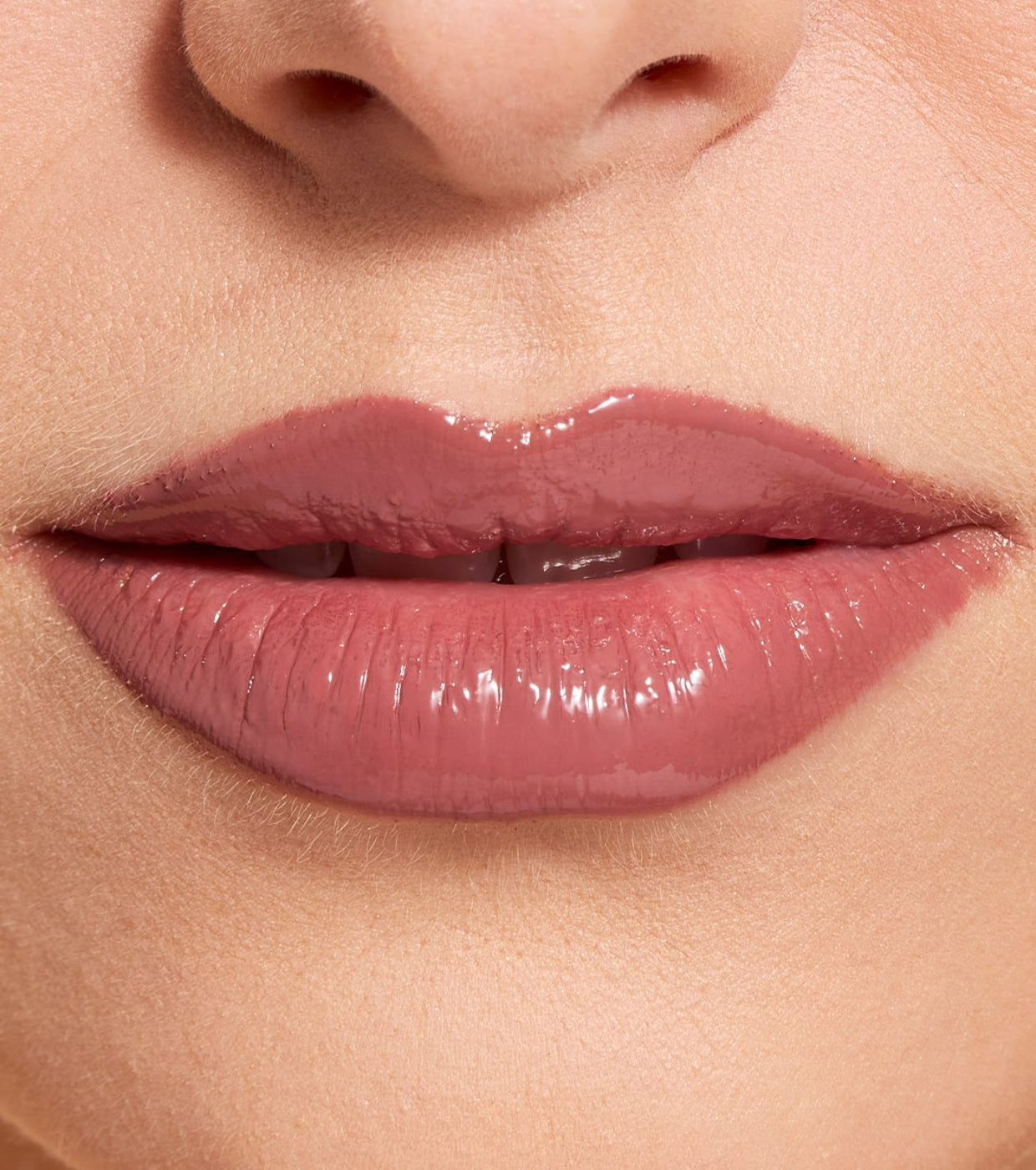 Makeup Revolution - Batom Pout Lip Gloss Stick - Creme Brulee Mauve