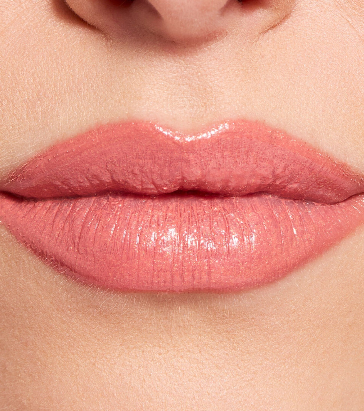 Makeup Revolution - Batom Pout Lip Gloss Stick - Shimmer Peach Sorbet Nude