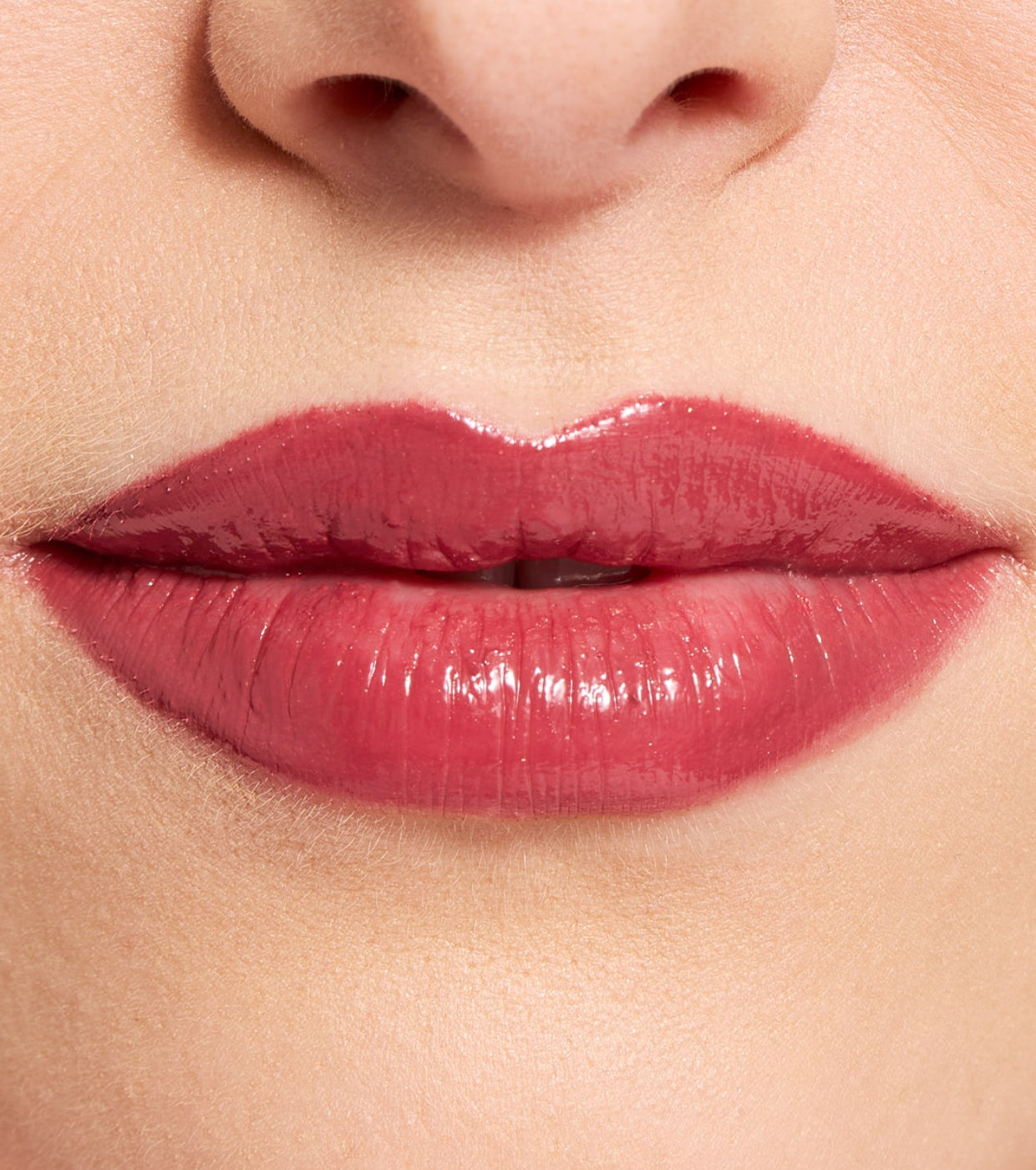 Makeup Revolution - Batom Pout Lip Gloss Stick - Sugar Plum Mauve