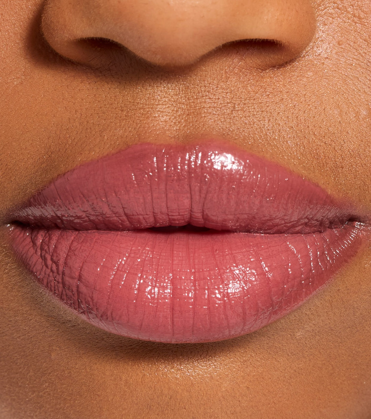 Makeup Revolution - Batom Pout Lip Gloss Stick - Sweet Rose