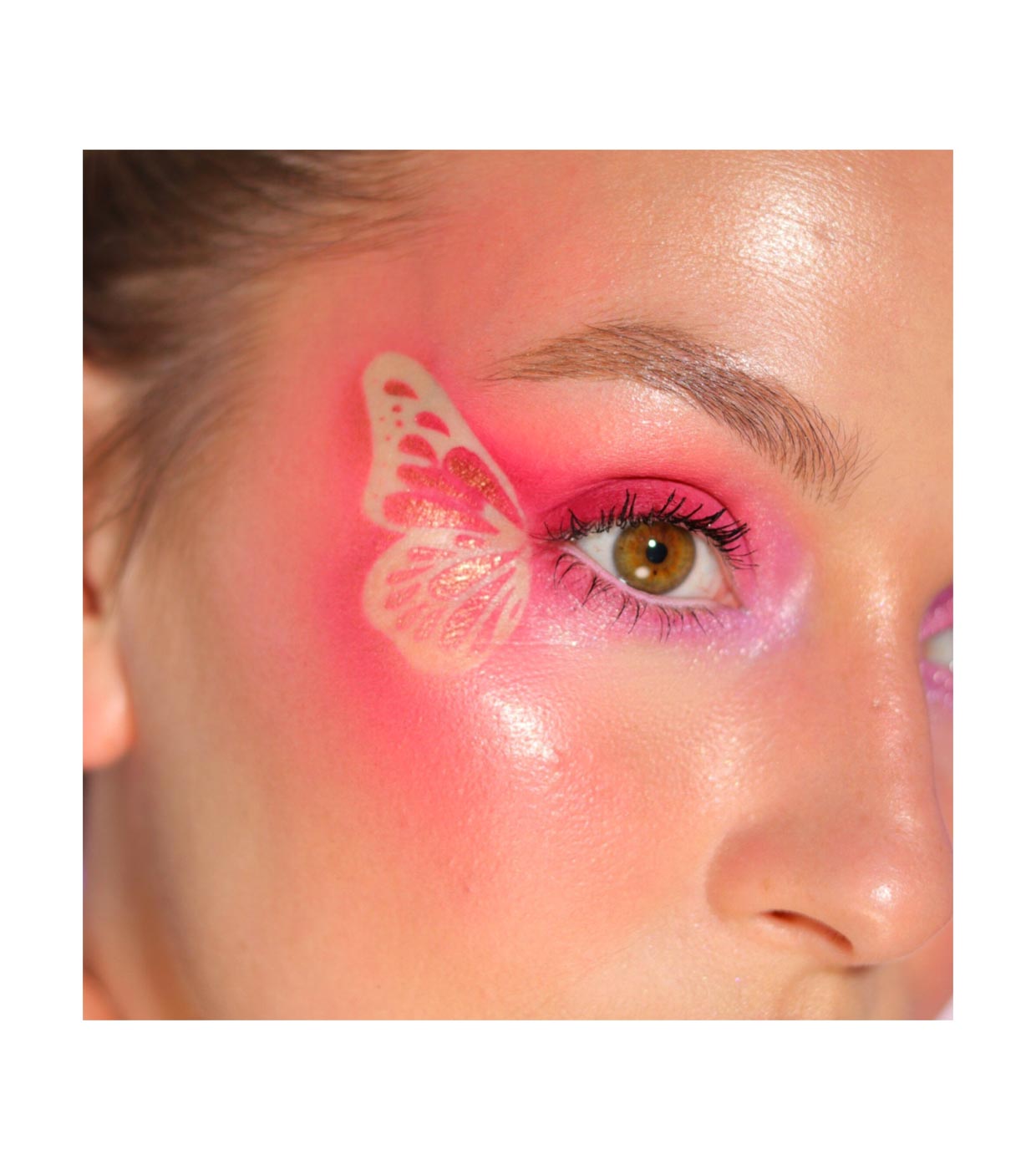 I Heart Revolution - *Butterfly* - Paleta de Sombras Wonderland