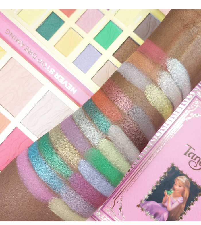 I Heart Revolution - *I Heart Revolution x Disney* - Paleta de olhos e rosto Fairytale - Tangled