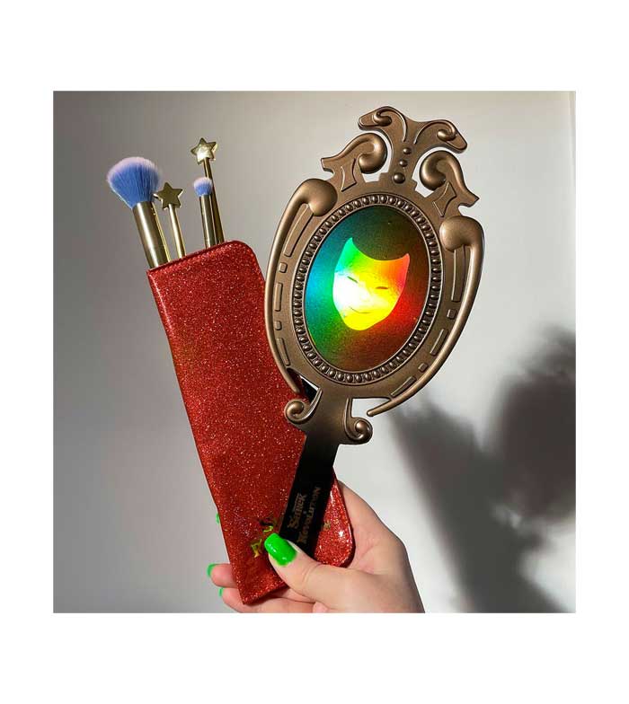 I Heart Revolution - *I Heart Revolution x Shrek* - Conjunto de pincéis Fairy Godmother Magic Wand