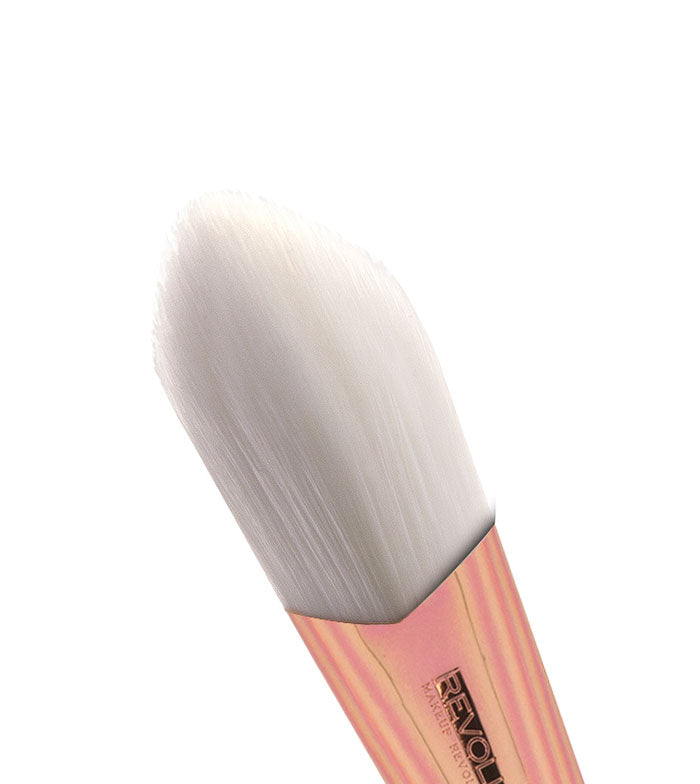 Makeup Revolution - Ultra Metals Contour Foundation Brush - F302