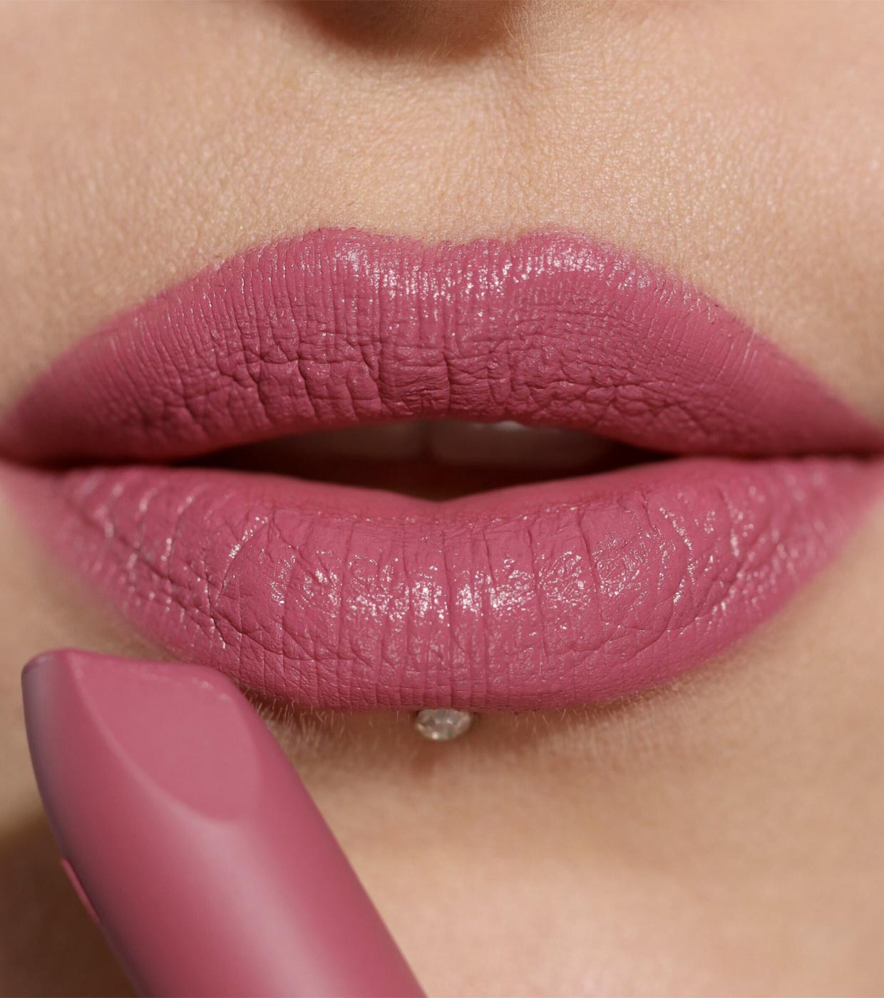 Revolution - Batom Satin Lip Allure - Berry Boss