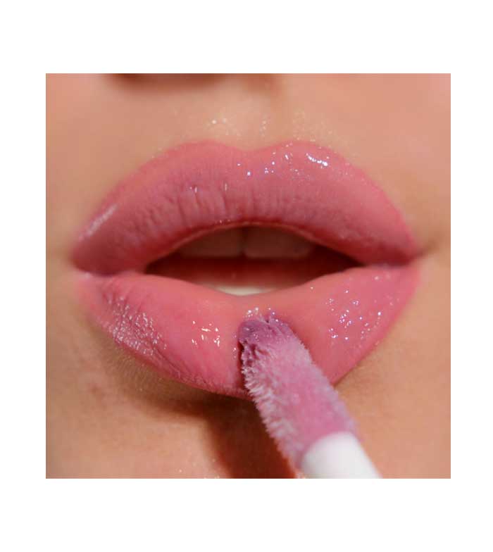 Revolution - Brilho labial Ceramide Lip Swirl - Cherry mauve