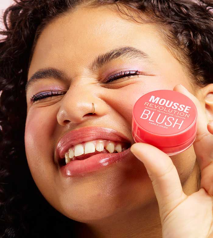 Revolution - Mousse Blush - Grapefruit Coral