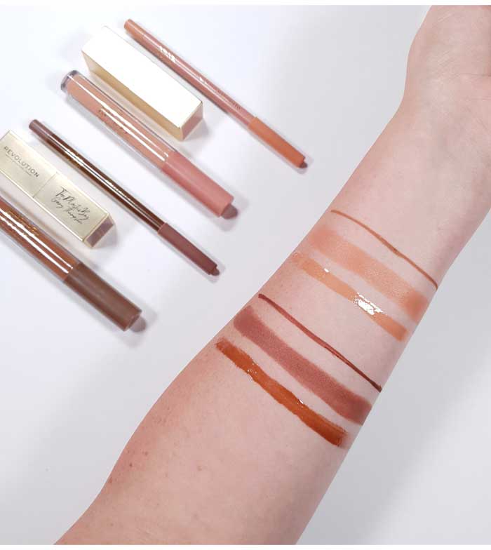 Revolution - *Makeup Revolution x The Plastic Boy* - Lip Kit - Almond Macchiato