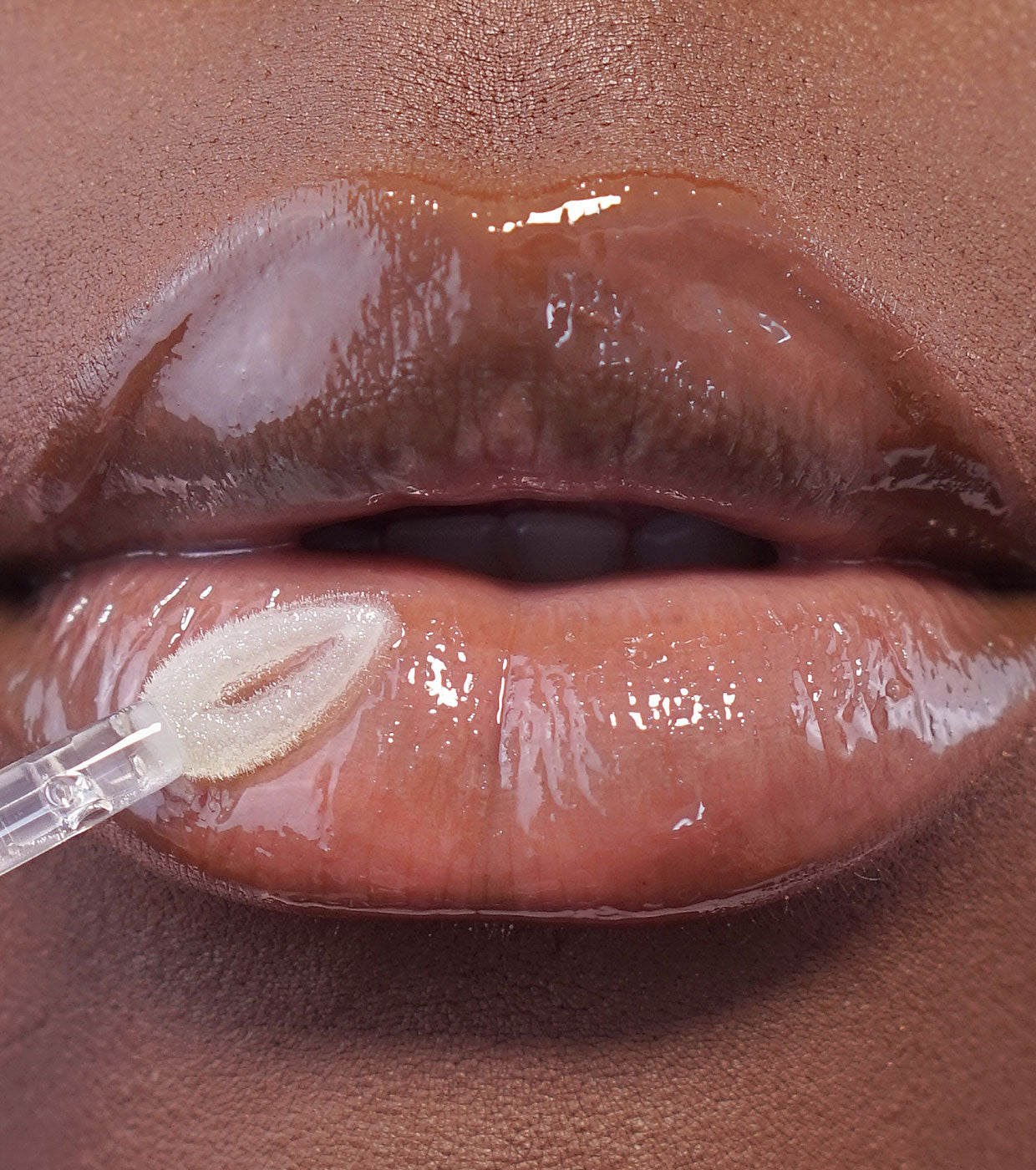 Revolution Pro - Brilho Labial Vegan Collagen Peptide - Mode