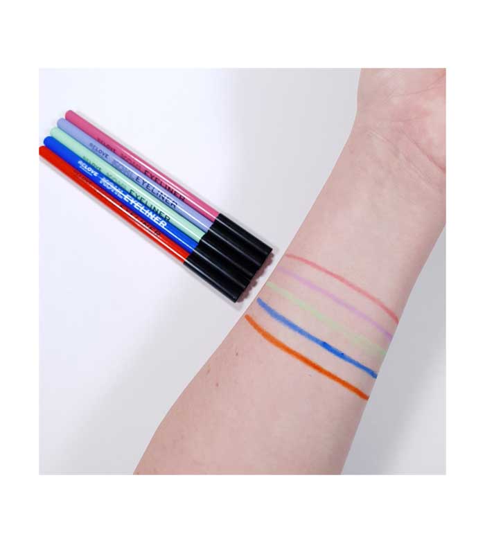 Revolution Relove - Delineador Kohl - Blue