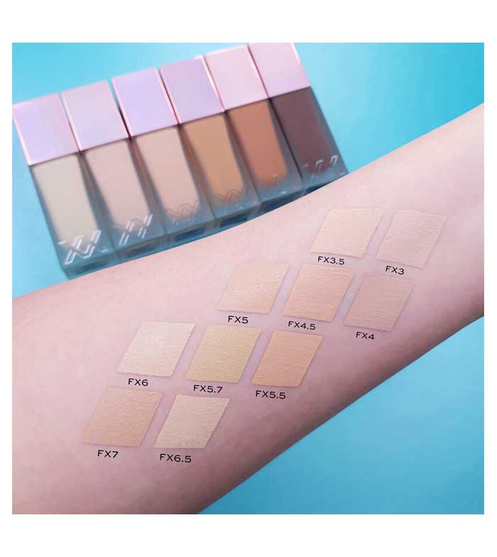 XX Revolution - Base de maquilhagem Glow Skin Fauxxdation - FX1.5