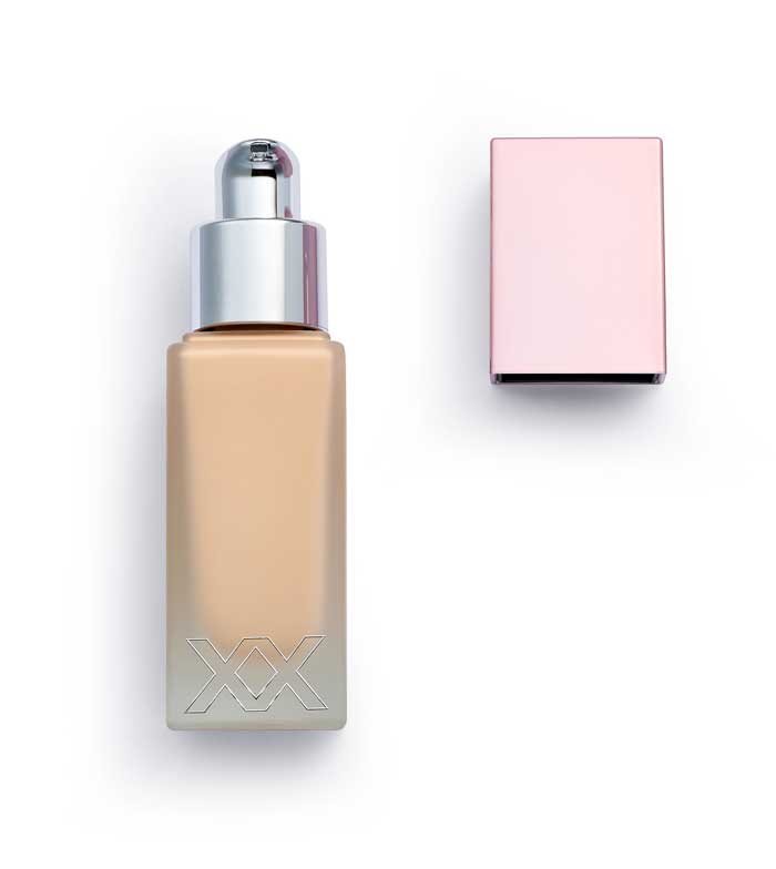 XX Revolution - Base de maquilhagem Glow Skin Fauxxdation - FX5.7