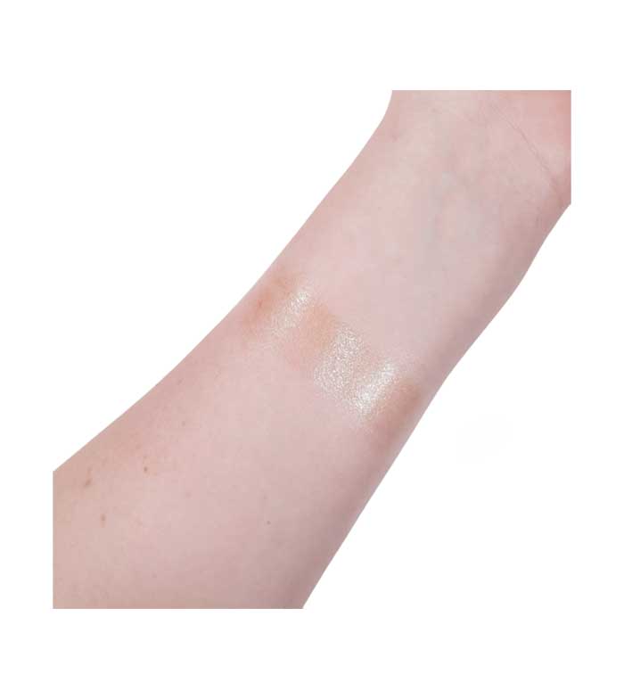 XX Revolution - Iluminador em creme Daydream Dew