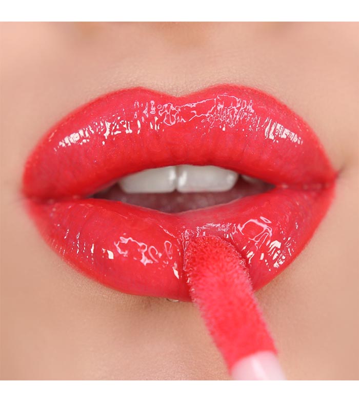 Revolution - Lip Gloss Lip Shake - Strawberry Red