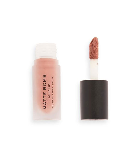 Revolution - Batom líquido Matte Bomb - Delicate Brown